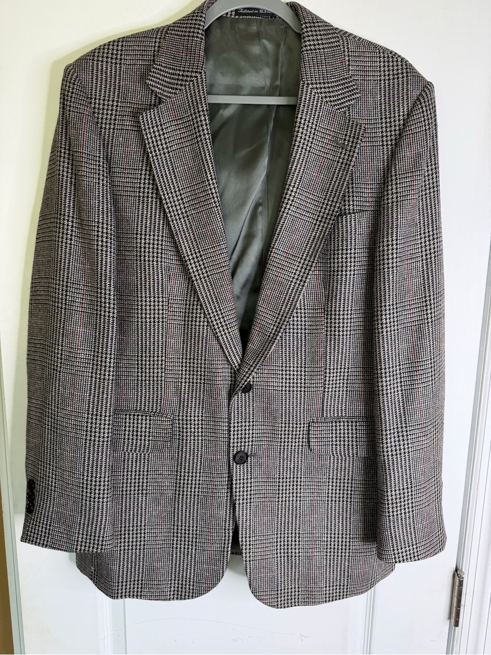 Vintage Daks Glen Plaid Men's Blazer Sports Coat in Gray. Size 40R
